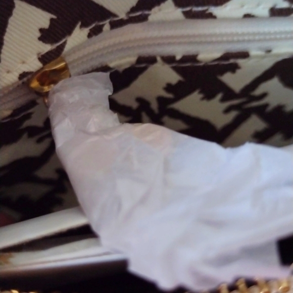 Juicy Couture Luxury  Leather Gold Mini 🛍️ 8 Jumb - Picture 14 of 16